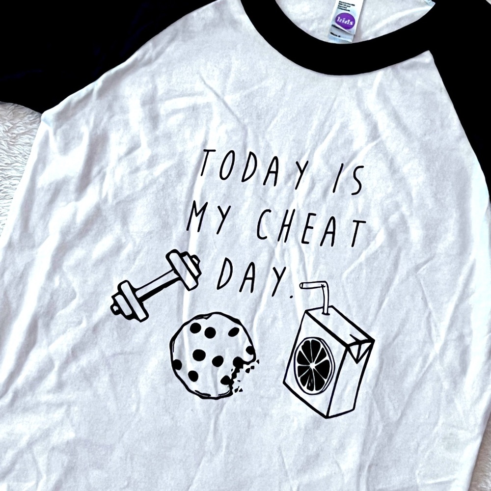 Unisex size 2 kids shirt 3/4 length